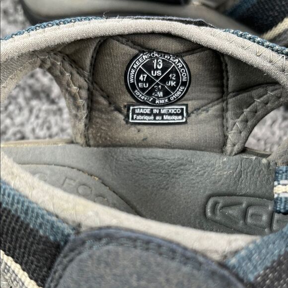 Keen Newport Men’s gray, blue and black waterproof Hiking Sandals main image 4